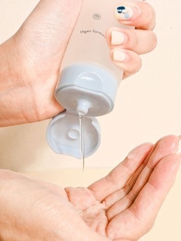 Aromatica - Aloe Hy-ffective Cleanser 120ml