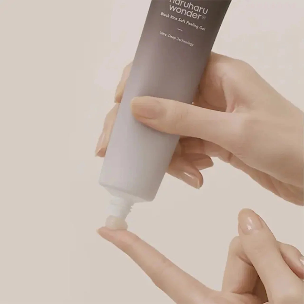 Haru Haru - Black Rice Soft Peeling Gel 100ml