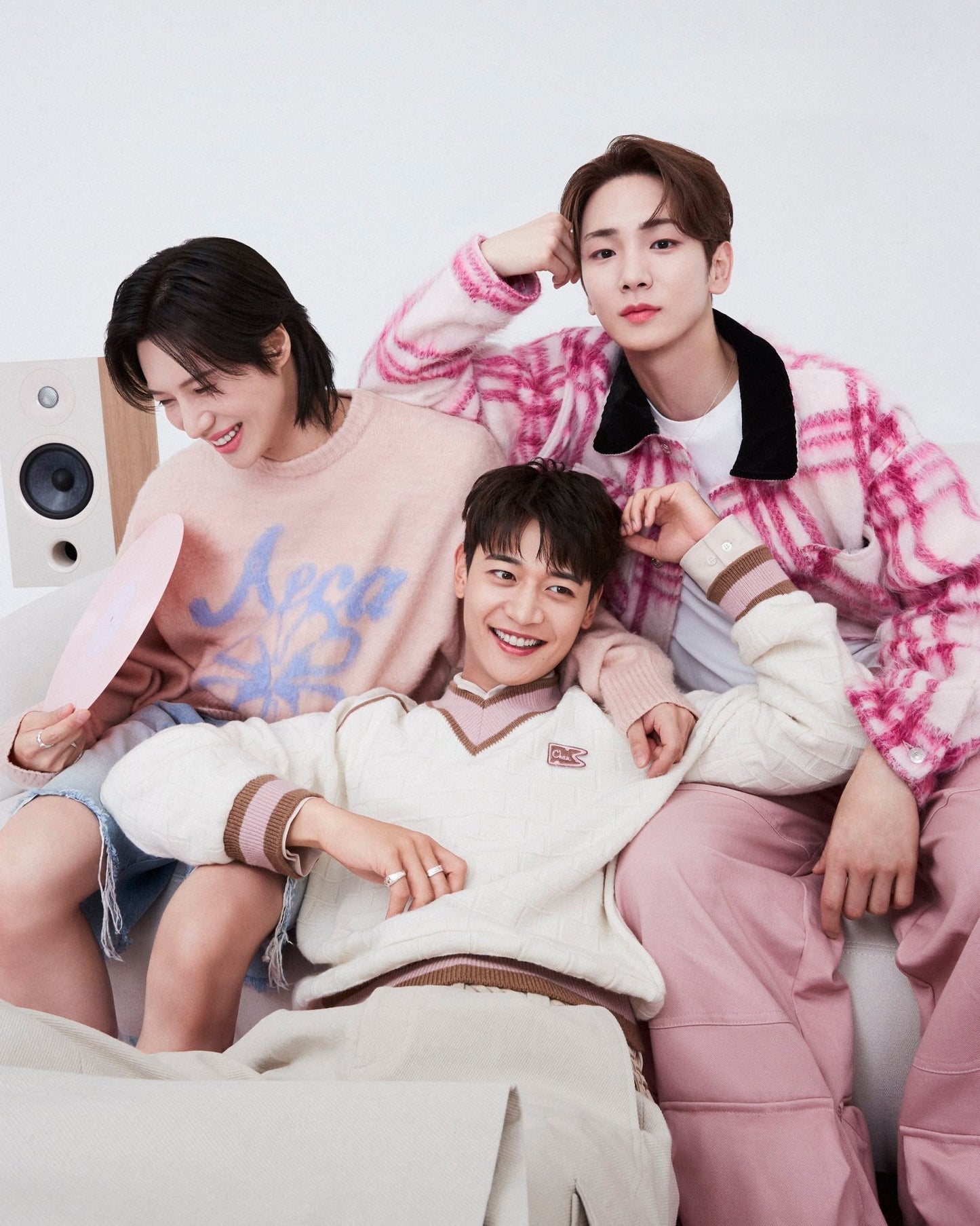 Etude x Shinee REPLAY Look At My Eyes #Light Taro Milk